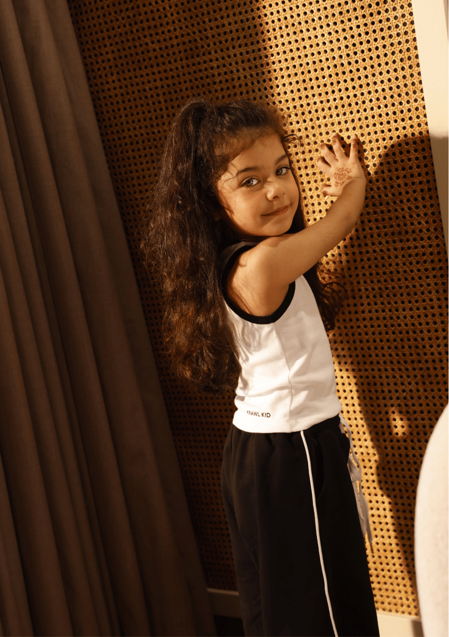 CONTRAST TANK WHITE + CORE JOGGERS BLACK SET