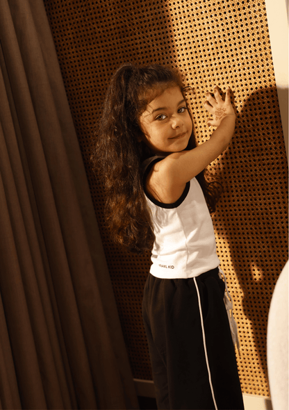 CONTRAST TANK WHITE + CORE JOGGERS BLACK SET