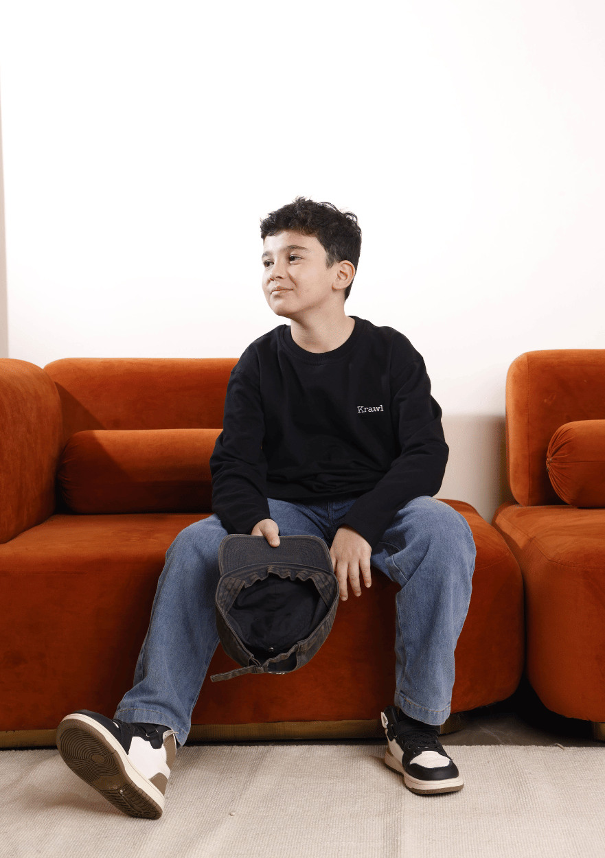 CORE TEE BLACK + STRAIGHT JEANS SET