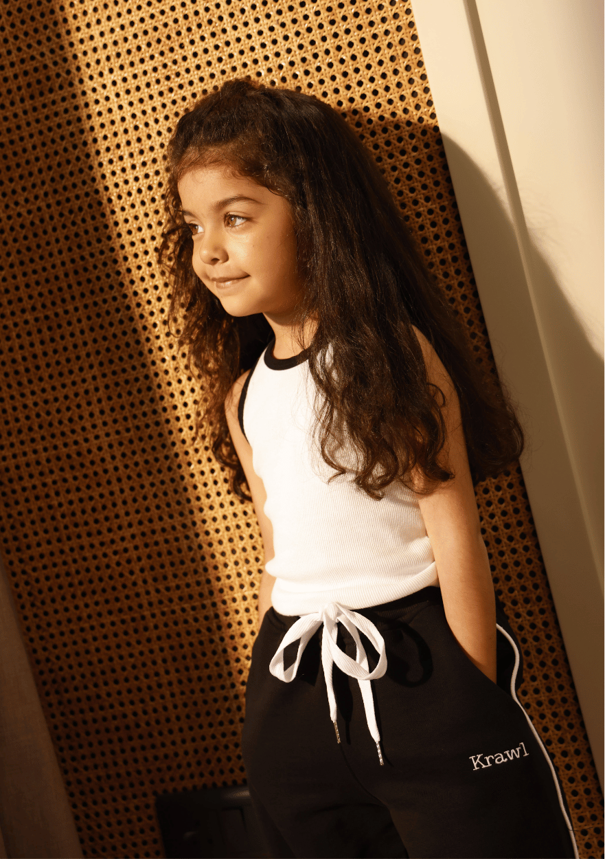 CONTRAST TANK WHITE + CORE JOGGERS BLACK SET