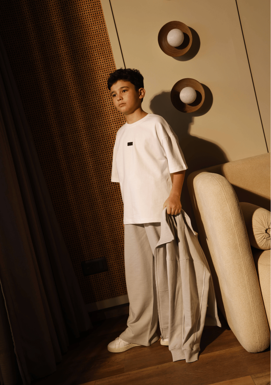 LOGO TEE + CORE JOGGERS GREY SET