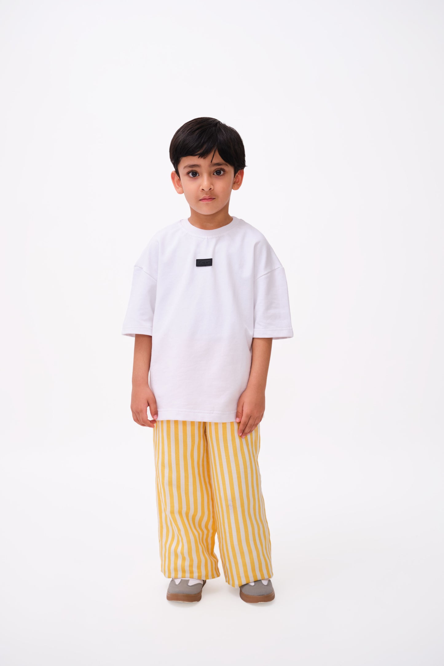 LOGO TEE + STRIPED PANTS SET